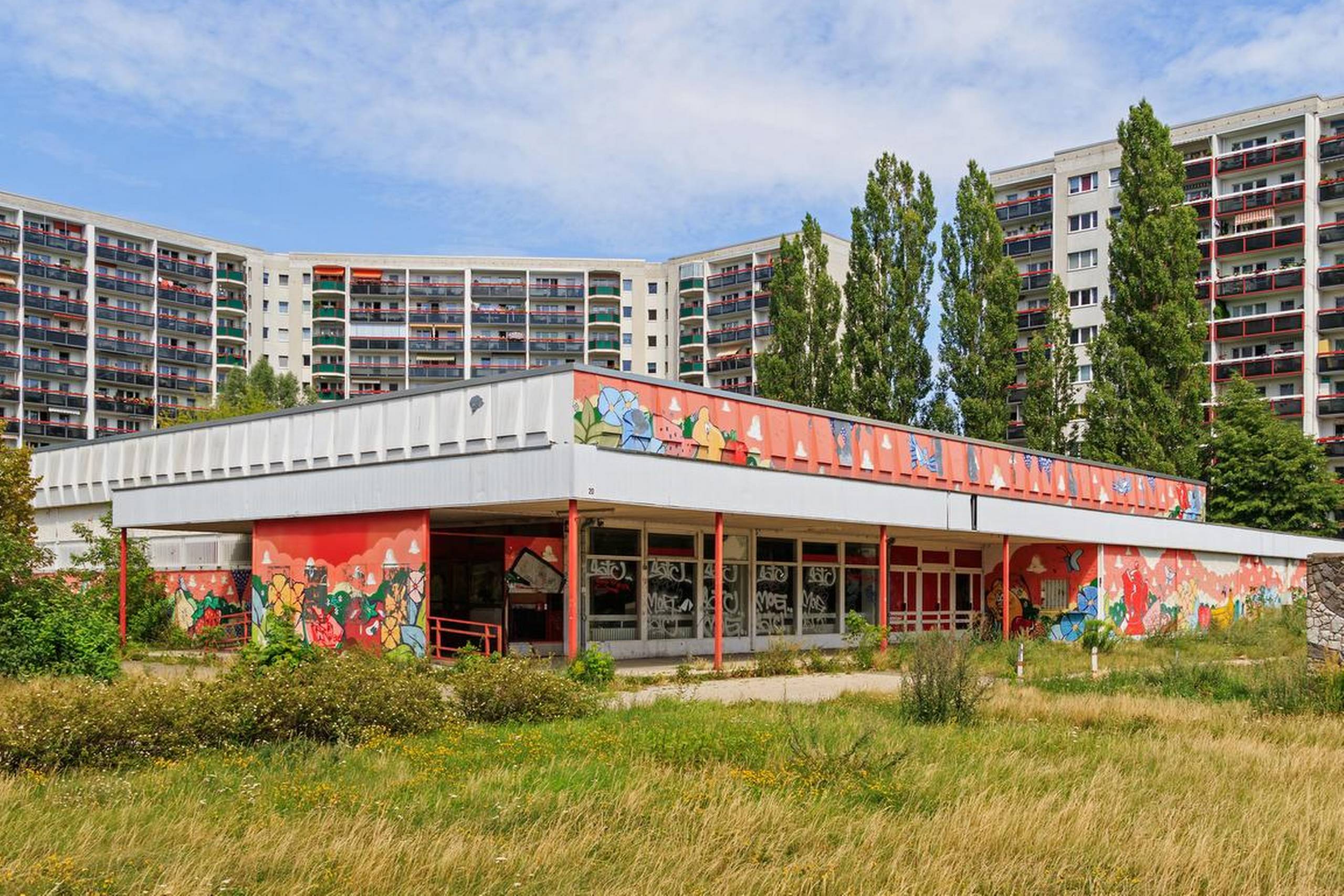 Marzahns arkitektur rummer sin egen sælsomme form for æstetik. Foto: Michelle Arrouas