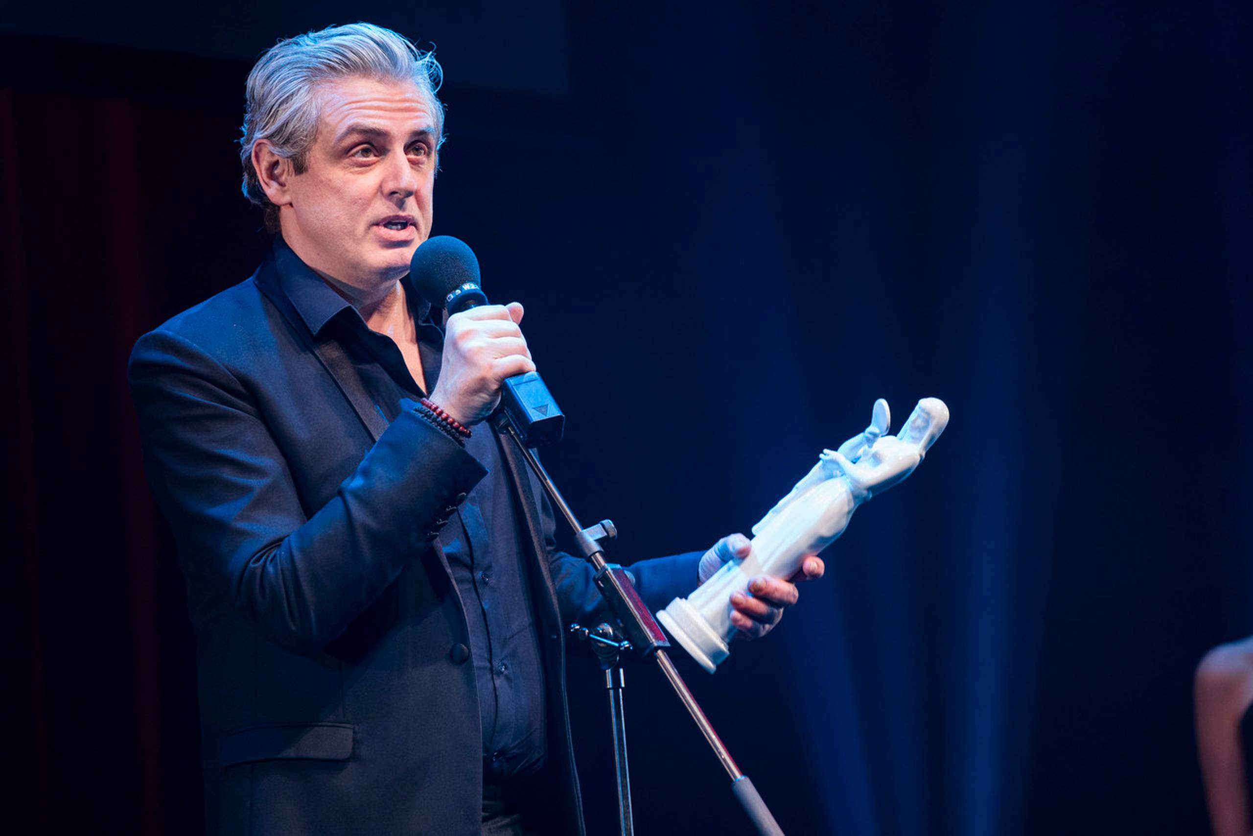 Dejan Cukic modtog prisen Bedste mandlige hovedrolle for sin medvirken i "Fantasten". Foto: Martin Sylvest/Scanpix