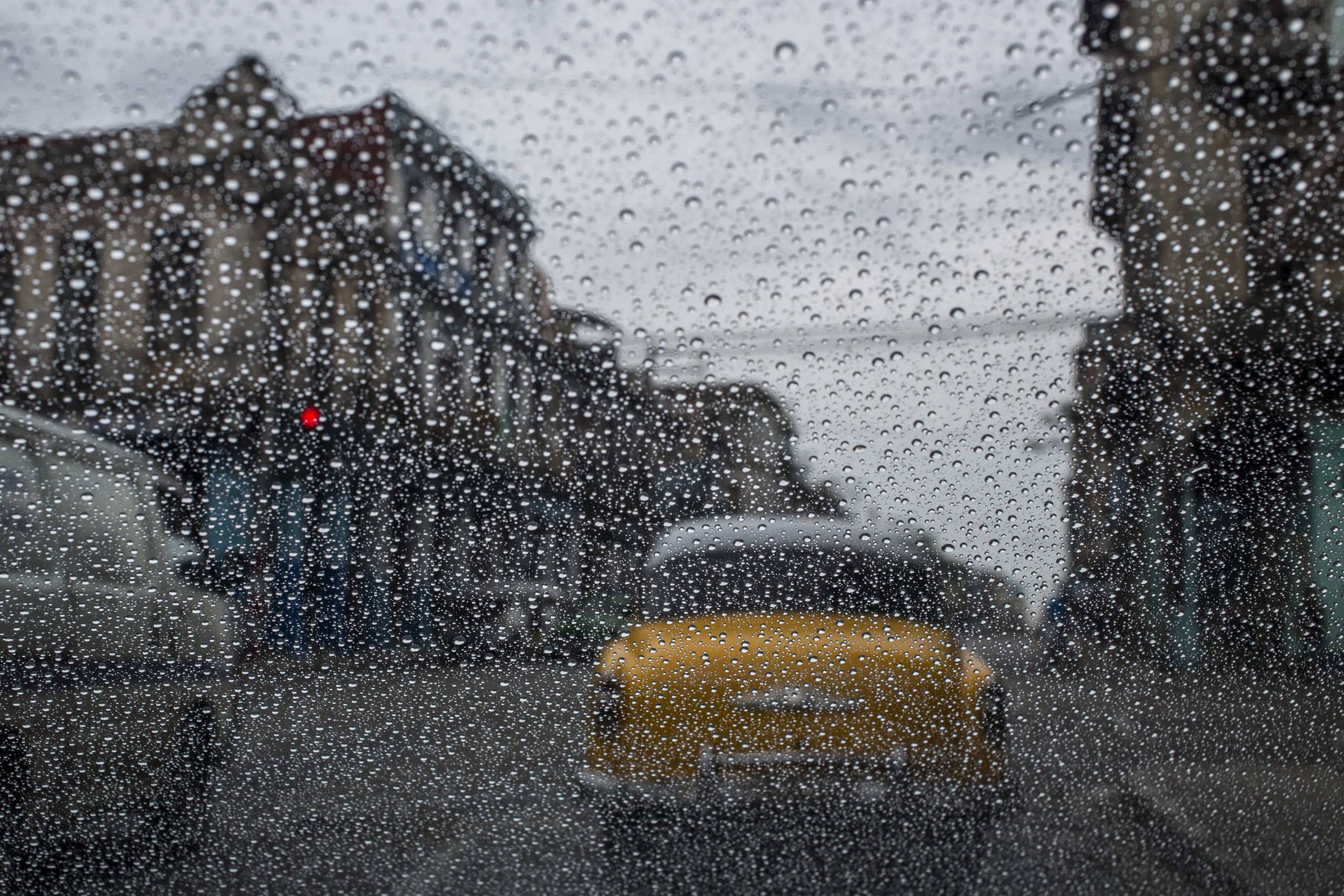 Regn, regn og regn. Cuba fik store mængder vand fra oven, da stormen Alberto passerede forbi. Her et billede fra Havana inden de for alvor gik løs. Foto: Desmond Boylan
