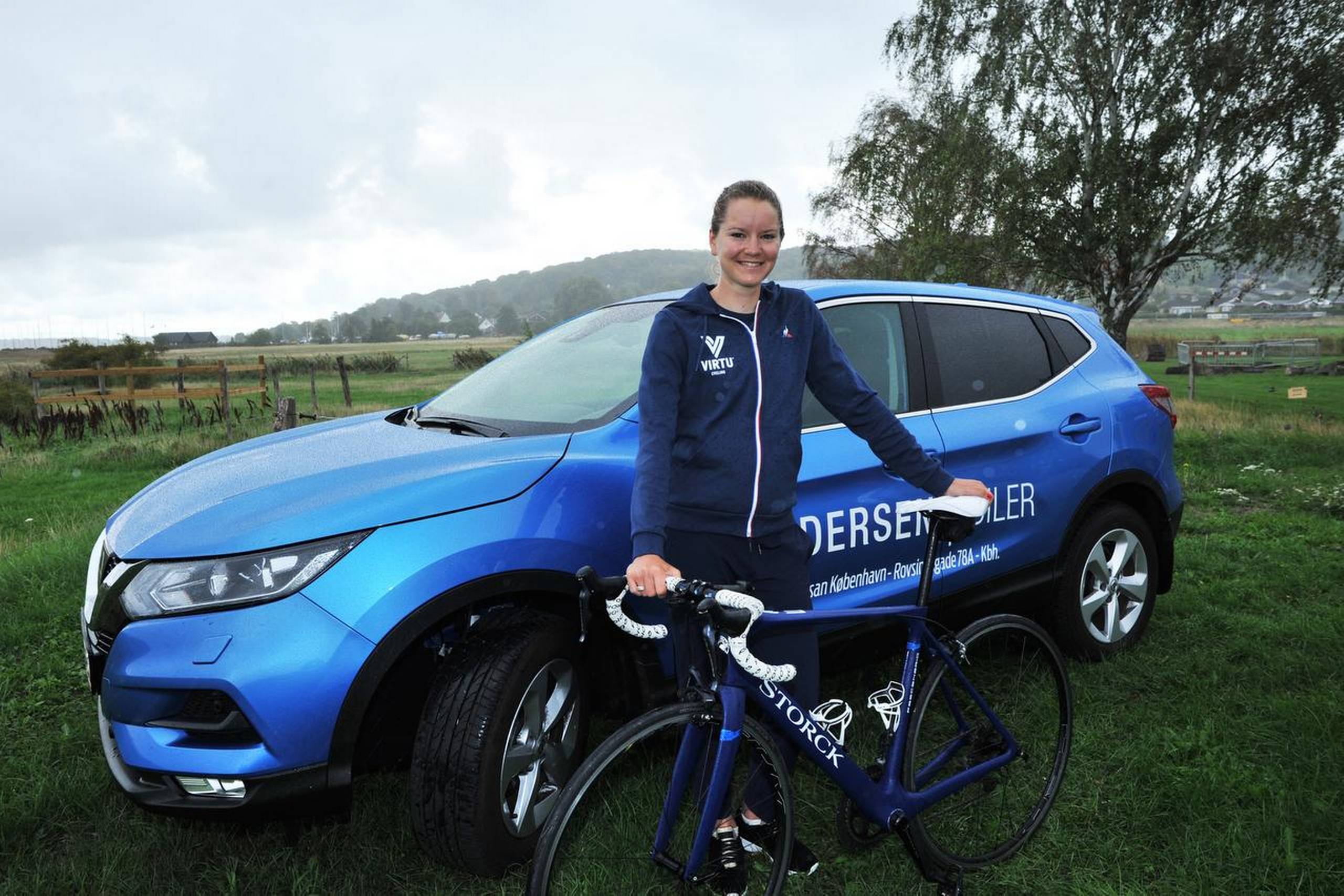 Trine Schmidt, som er professionel cykelrytter, anerkender, at der er mange cyklister på landevejene, men forstår ikke nogle bilisters aggressive adfærd. Foto: Jens Høy