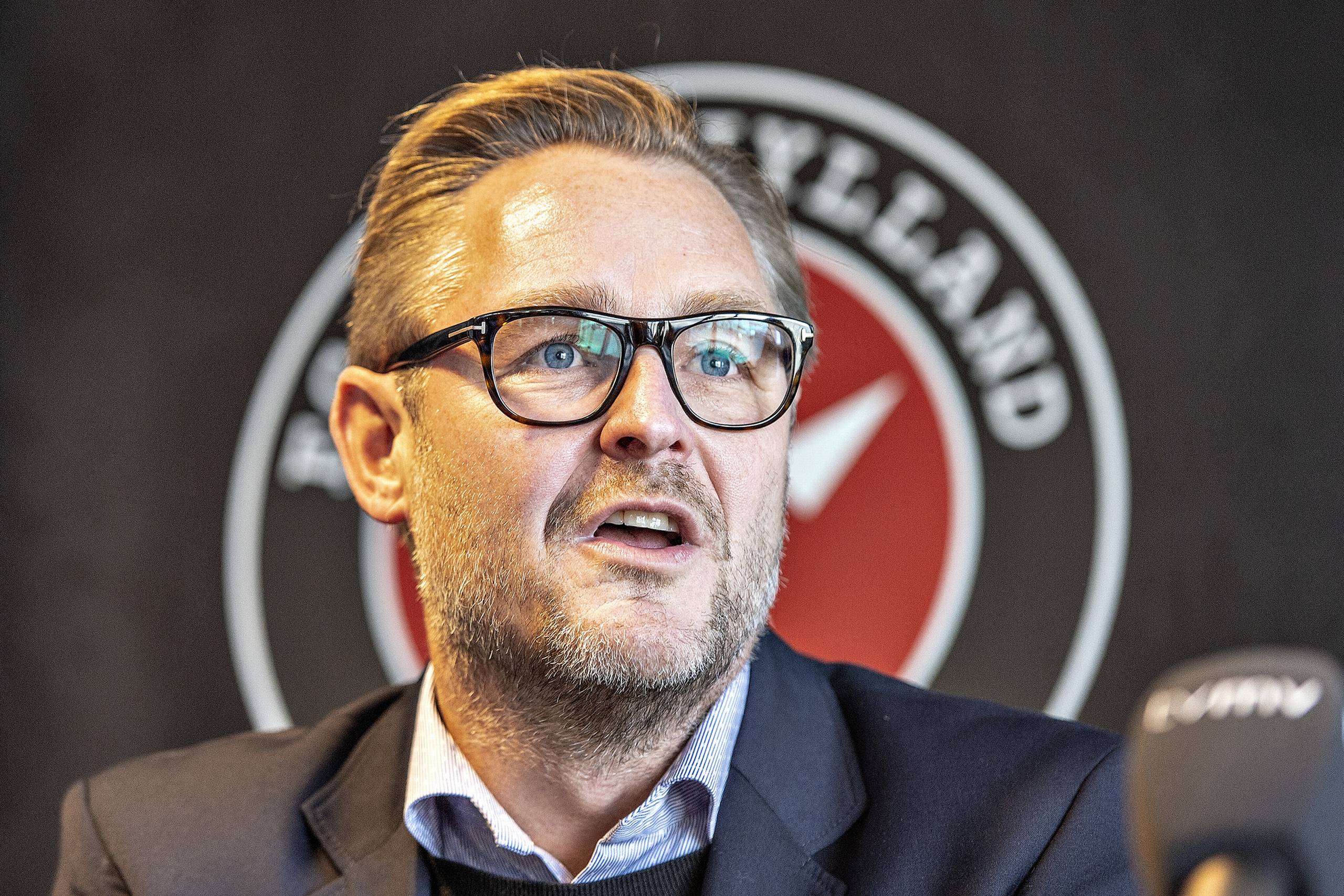 Direktøren mener, at Kenneth Andersen og Jess Thorup har mange ligheder, og derfor medfører trænerskiftet ikke nogen revolution. Foto: Henning Bagger/Ritzau Scanpix 