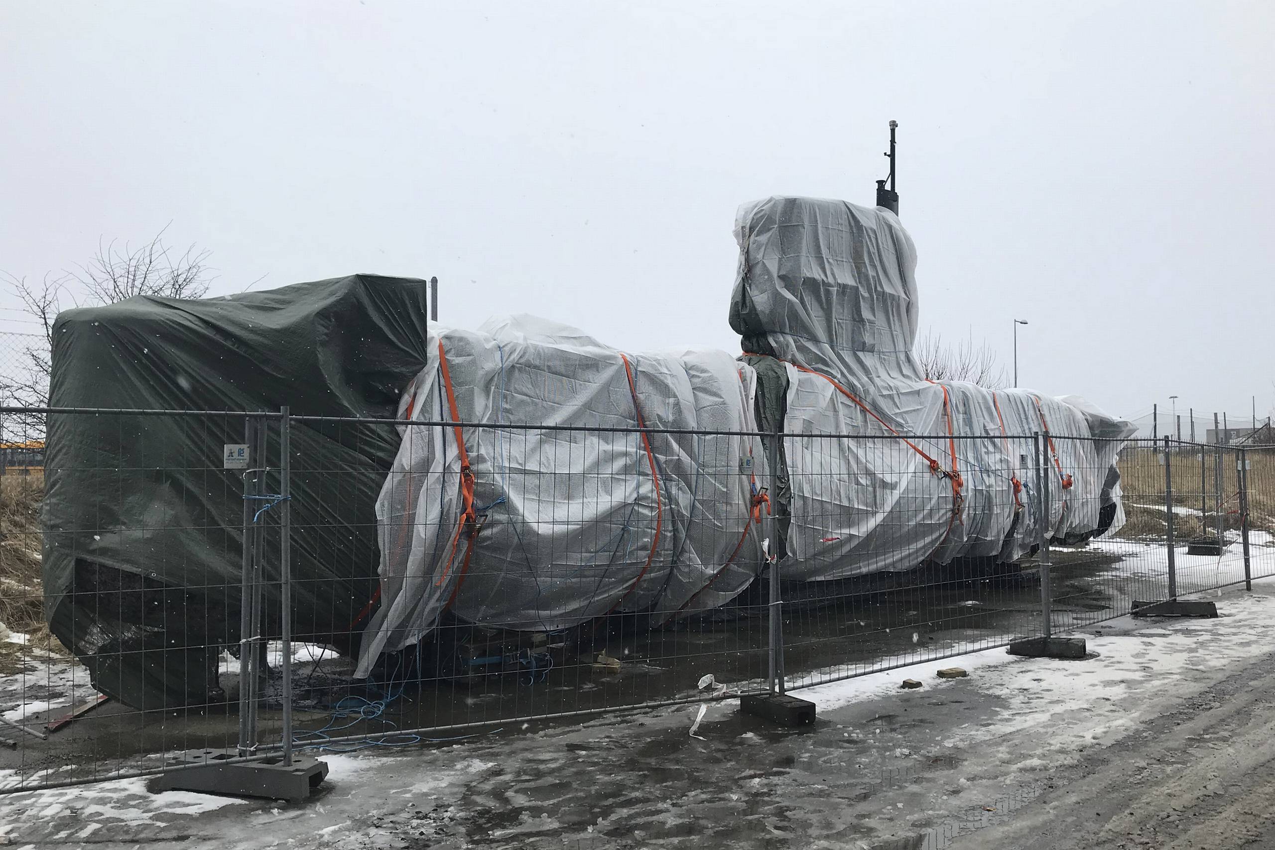 Lindholm vil skabe serien i tæt samarbejde med efterforsker Jens Møller fra Københavns Politi og Kim Walls forældre, Ingrid og Joachim Wall. Foto: Dorothee Thiesing/AP