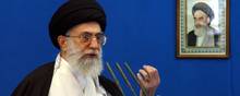 Irans åndelige leder, ayatollah Ali Khamenei, svor fredag morgen hævn over USA for drabet på den magtfulde general Qassem Soleimani, der beskyldes for at stå bag de seneste dages forsøg på at storme den amerikanske ambassade i Bagdad. . (AP Photo/Vahid Salemi)
