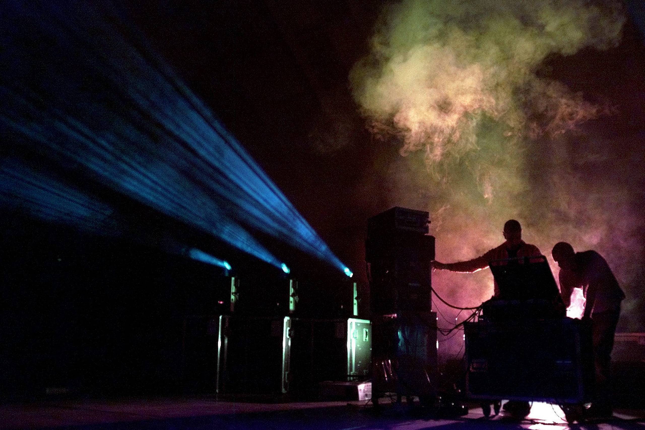 Danmarks største festival for elektronisk musik er en slags Woodstock ved Stevns Klint. Mere end technomusik og ecstasy. Budskabet er fred, frihed og fællesskab. At træde ud et par dage fra præstationsræset. Blive et med naturen, tiden og gulvet. Dansegulvet