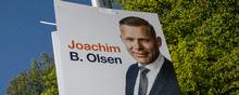 Joachim. Olsen har også lidt mere traditionelle tiltag i valgkampen som her: En valgplakat. Foto: Liselotte Sabroe/Scanpix