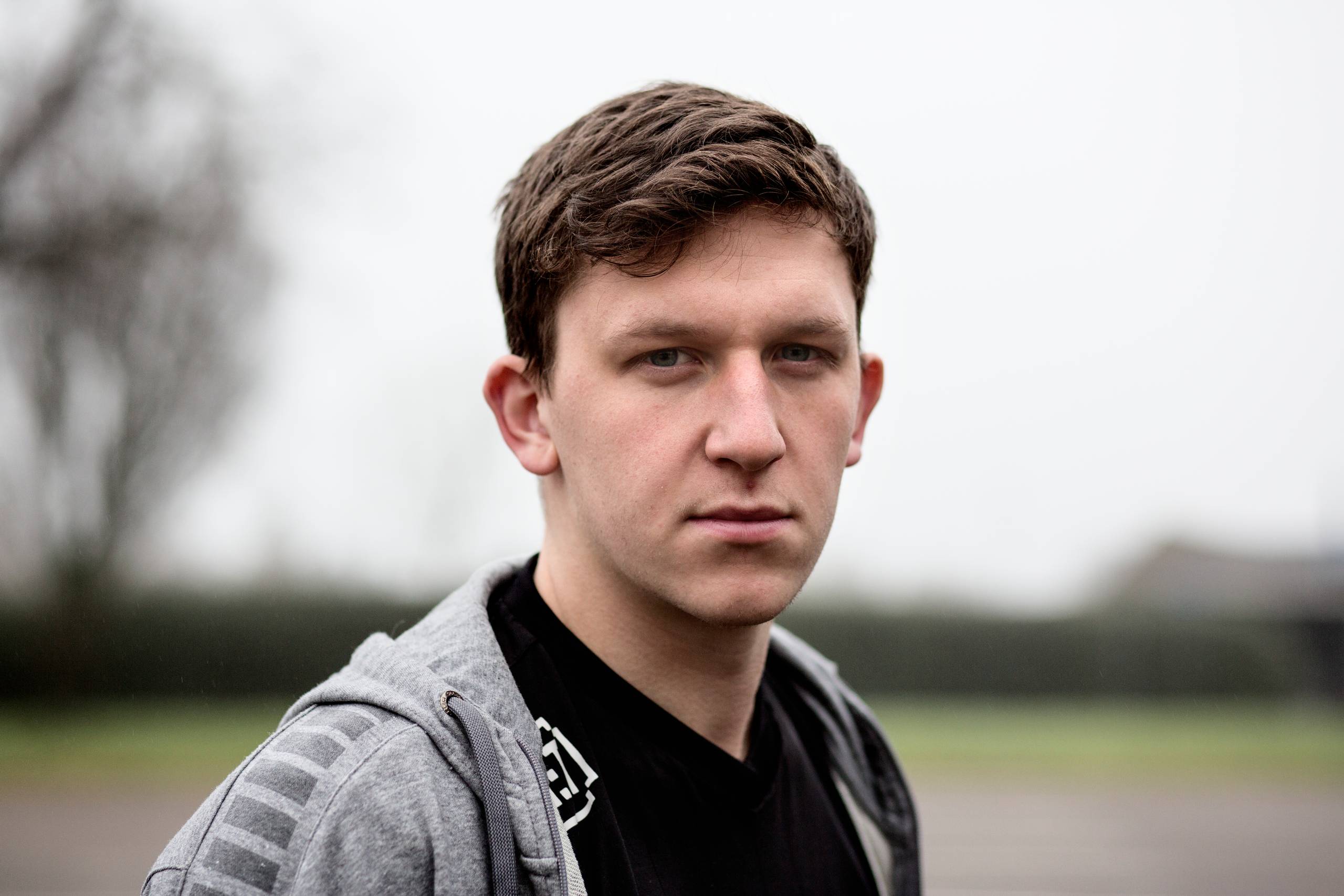 Lasse Møller er en ægte GOG-dreng og er vokset op 500 meter fra klubbens i Gudme. Han er søn af den tidligere landsholdsmålmand Bent Møller, hans bror Mikkel spiller venstre fløj i Sønderjyske, og mosteren styrer cafeteriet i hallen. Foto: Nanna Navntoft