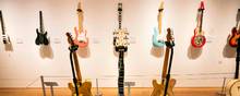 120 guitarer fra Pink Floyd-guitaristen David Gilmours personlige samling sætte på auktion. 
Foto: Johannes Eisele/AFP