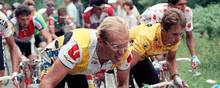Laurent Fignon i duel mod Greg LeMond i den gule førertrøje skabte et fantastisk drama i 1989. Foto: Lionel Cironneau/AP