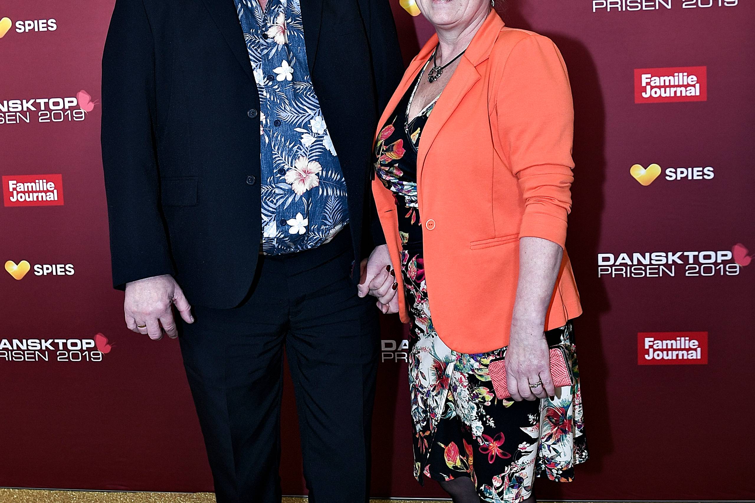 
    HERNING: Dansktop prisen 2019 blev lørdag aften uddelt i Boxen i Herning. Kim Christiansen (DF) med Pia Adelsteen. Herning Lørdag 23 marts, 2019. Arkivfoto: Ernst van Norde
  