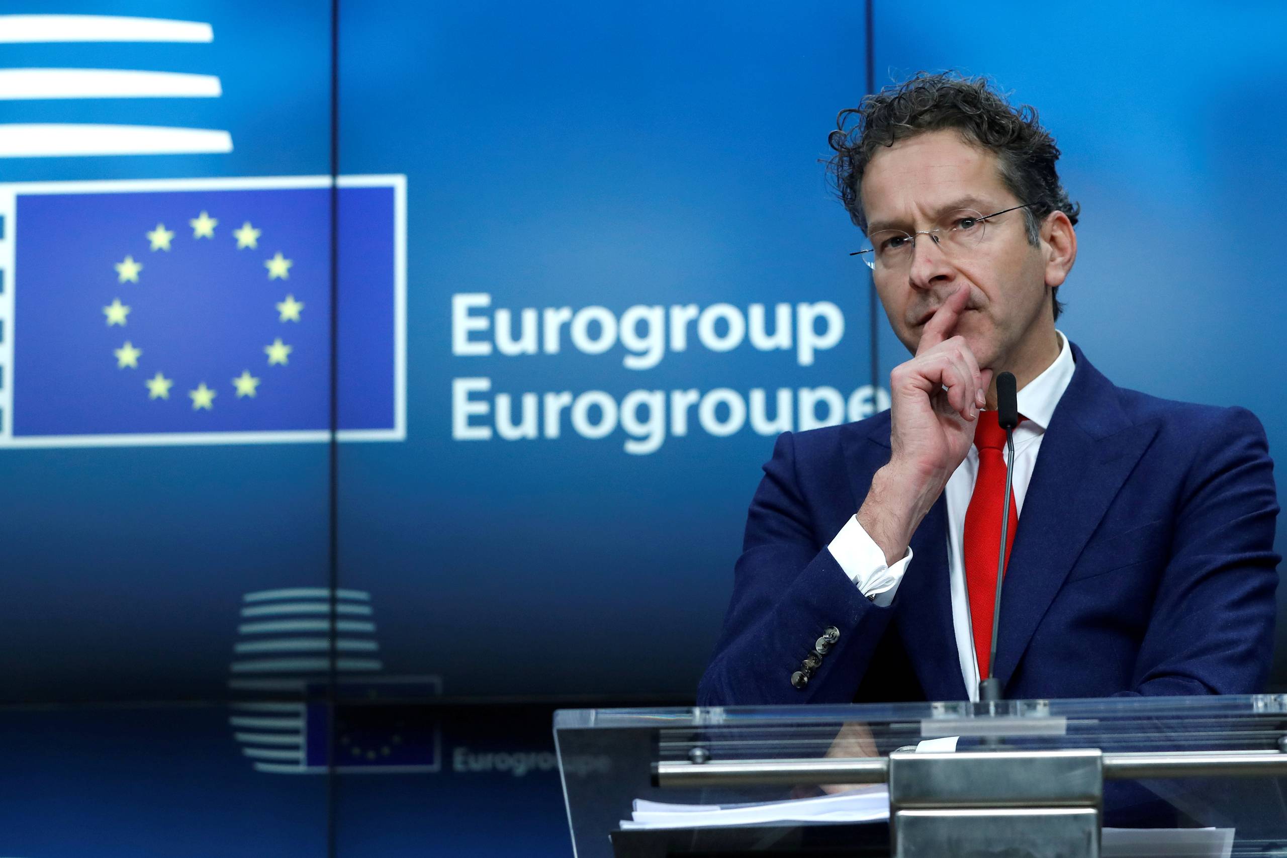  FILE PHOTO: Outgoing Eurogroup President Jeroen Dijsselbloem gestures as he holds a news conference at the European Council headquarters in Brussels, Belgium, December 4, 2017. Arkivfoto: Yves Herman/Reuters  