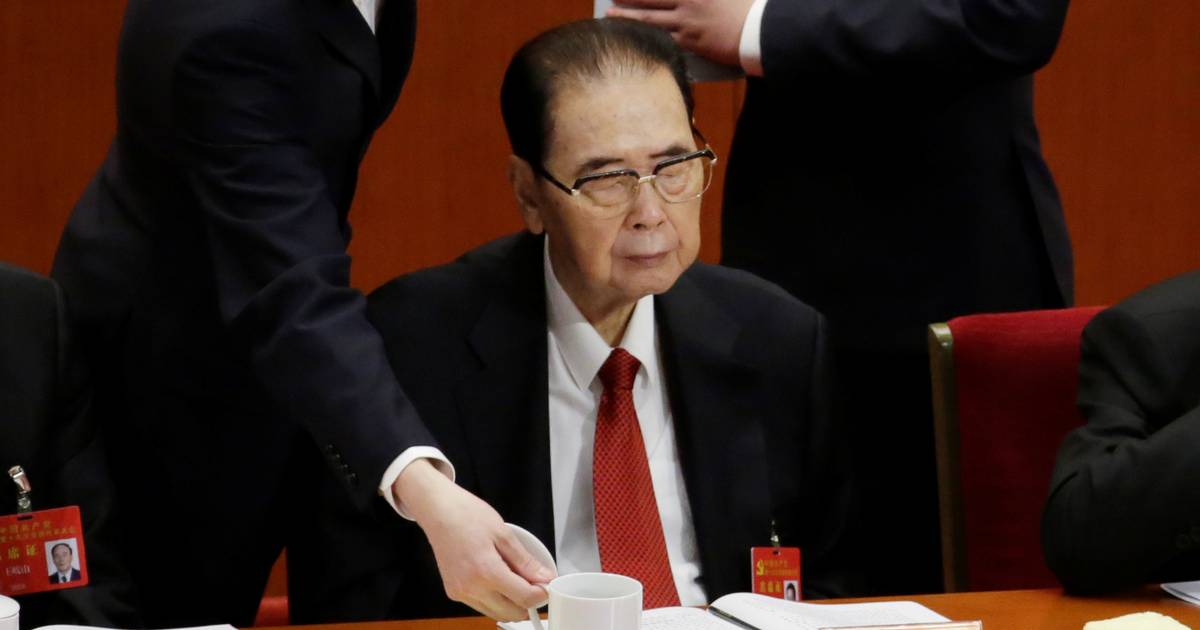 Li Peng satte militæret ind på Tiananmen-pladsen - Jyllands-Posten