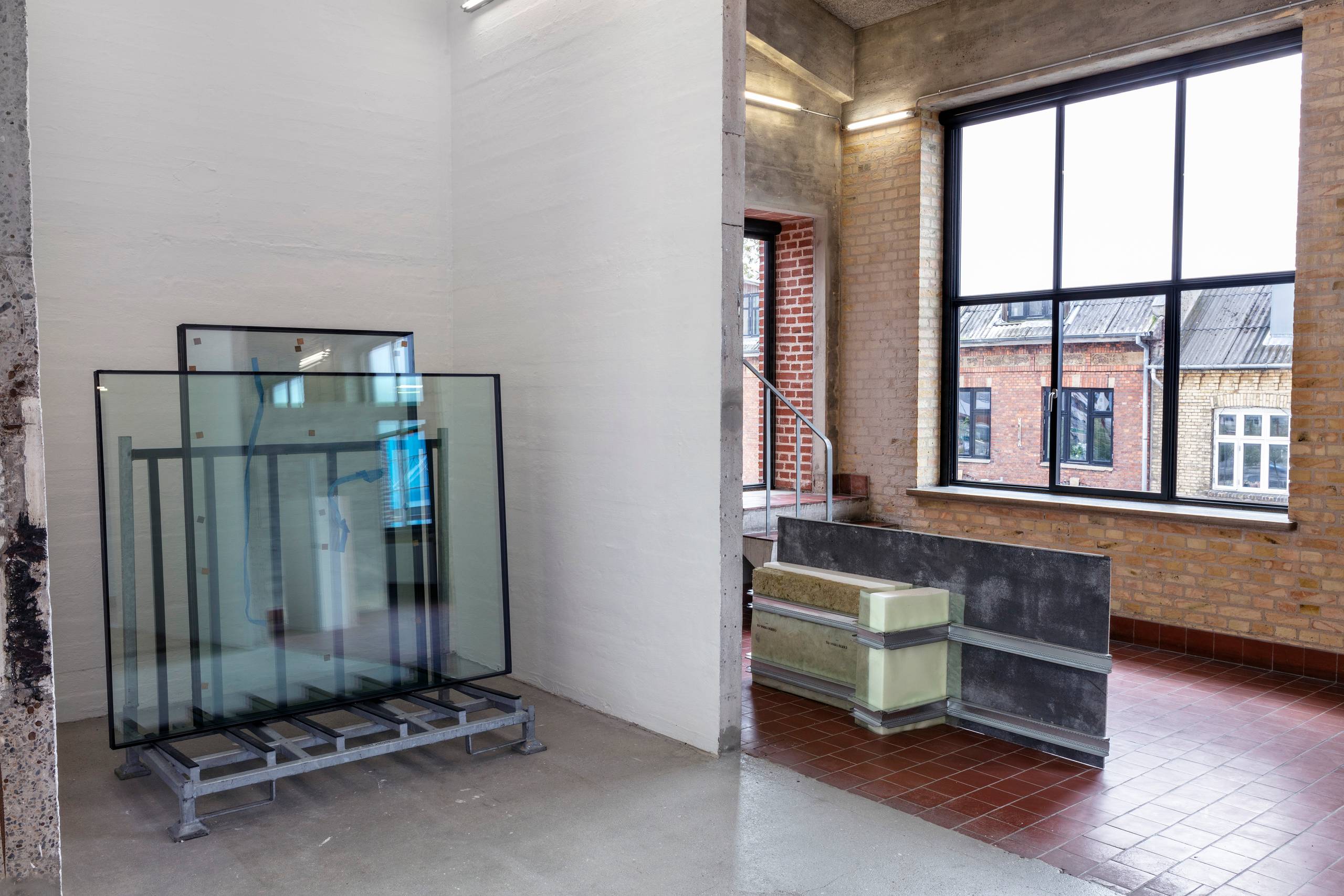 "Provisorisk landskab", installationsview. Foto: Niels Fabæk