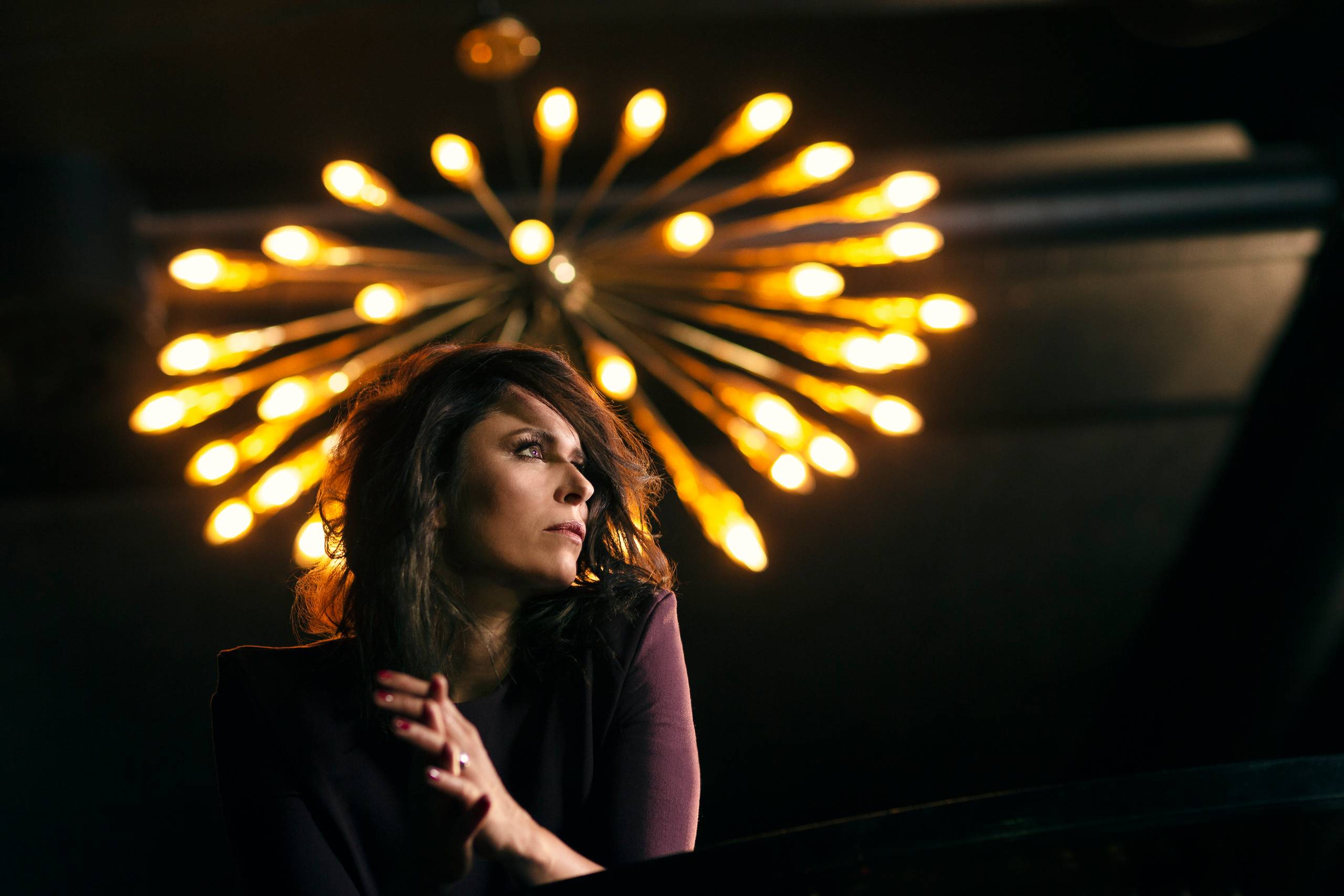 Den produktive Kira Skov har bl.a. været en del af Kira & The Kindred Spirits og The Cabin Project. Nu er hun aktuel med endnu et soloalbum. Pressefoto: Søren Solkær