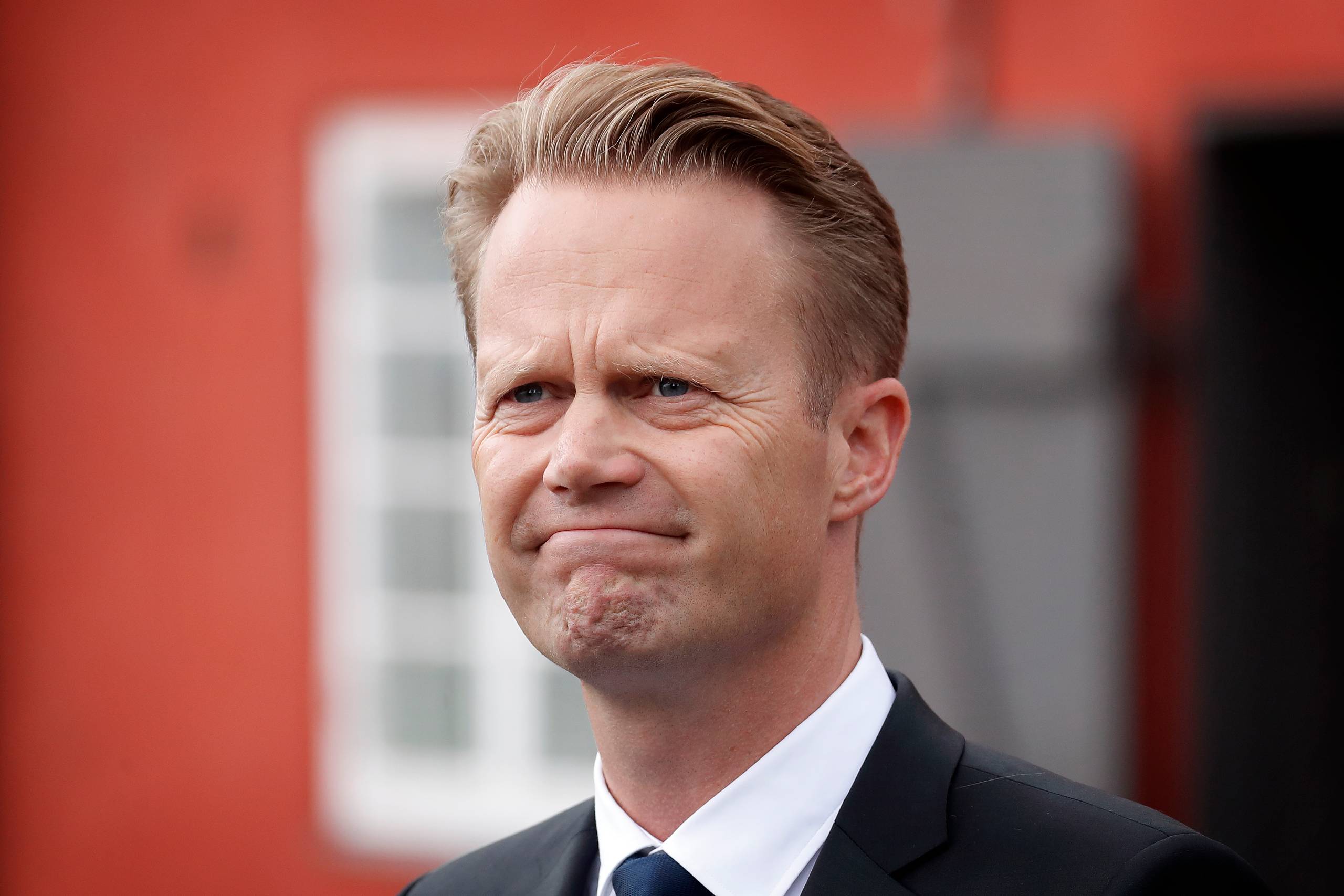 
    Kransenedlæggelse på Kastellet i forbindelse med flagdag til ære for alle Danmarks udsendte, der har været på internationale missioner for Danmark siden 1948. Udenrigsminister Jeppe Kofod (S). Foto: Jens Dresling
  