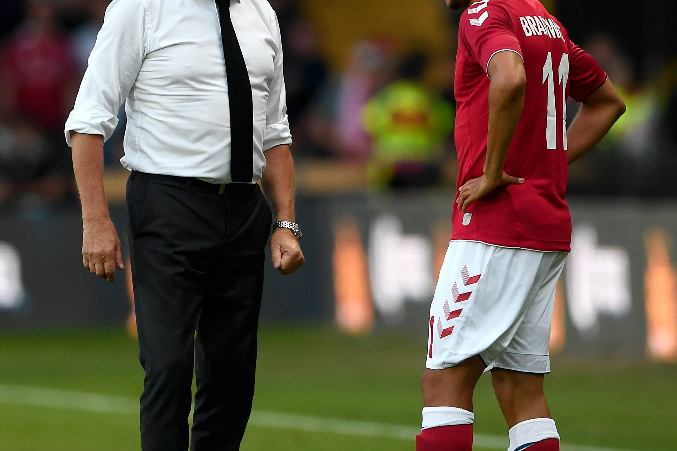 Landstræner Åge Hareide sammen med Martin Braithwaite under en af angriberens landskampe. Arkivfoto: Lars Poulsen