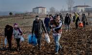 Flygtninge og migranter fra bl.a. Syrien, Irak, Afghanistan og mange lande i Afrika forsøger i disse dage at krydse grænse fra Tyrkiet til Grækenland ved byen Edirne.Foto: Casper Dalhoff