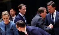 Hollands premierminister Mark Rutte (yderst til højre) i selskab med bl.a. Danmarks statsminister Mette Frederiksen ved et tidligere møde i februar om  EU´s budgetforhandlinger. REUTERS/Christian Hartmann