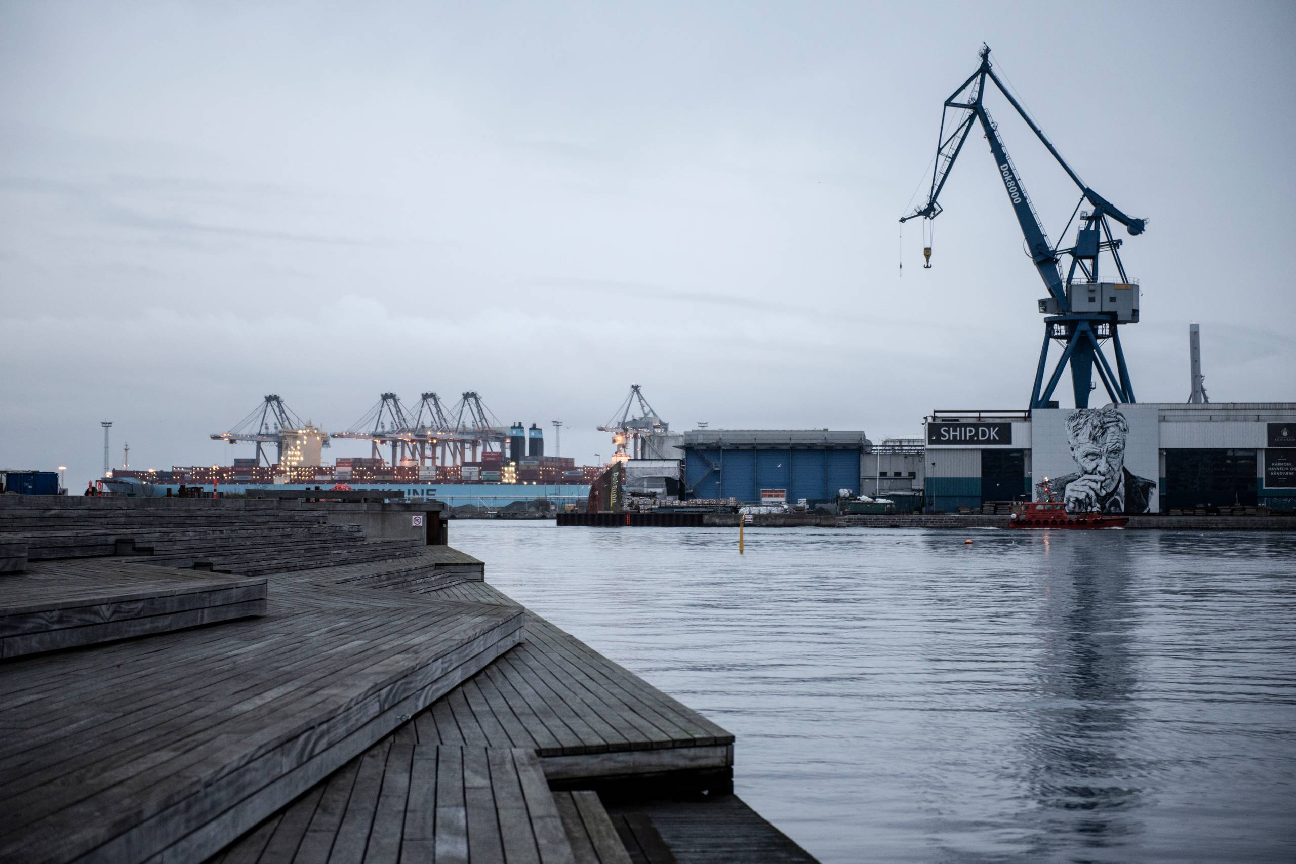 Fredag anløb det grønlandske rederi Royal Arctic Line for første gang nogensinde havnen i Aarhus i fast rutefart. Med det nye samarbejde ønsker det grønlandske rederi at gøre det lettere at handle med Grønland, og for Aarhus Havn er det samtidig et resultat af mange års indsats for at få grønlandstrafikken til Aarhus. Arkivfoto: Christian Lykking  