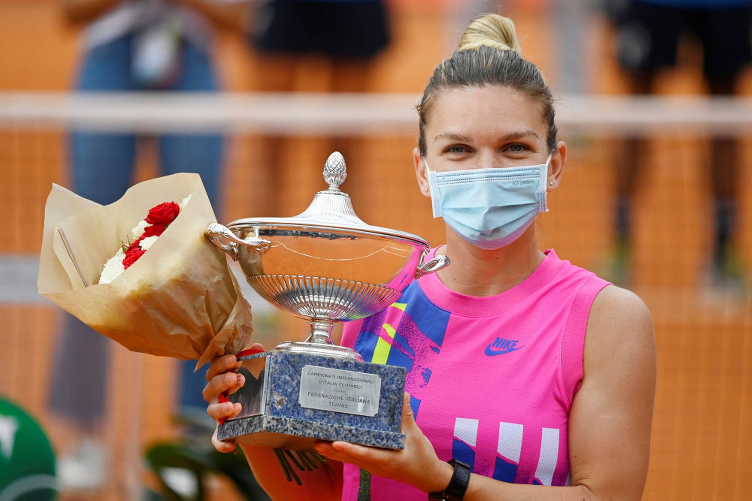 Simona Halep er gået i selvisolation, efter at hun er blevet smittet med coronavirus. Arkivfoto: Pool/Reuters