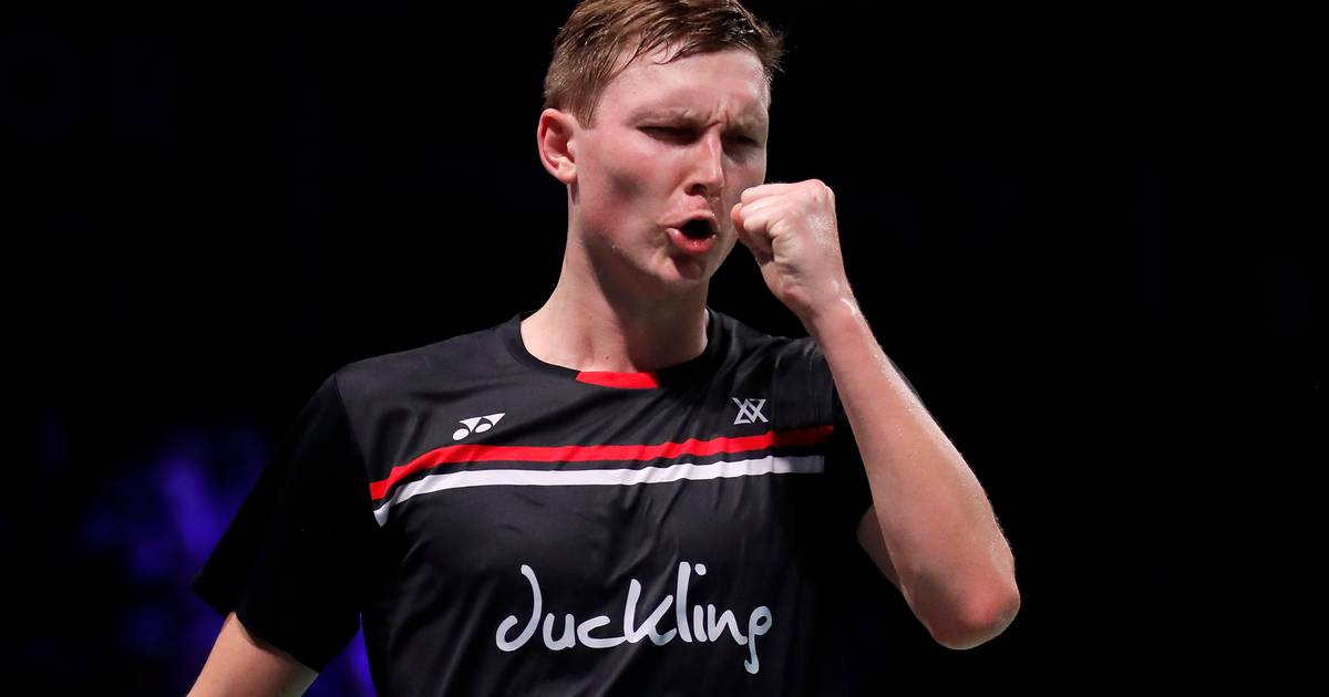 Viktor Axelsen Buldrer Videre Til Kvartfinalen Ved Em 