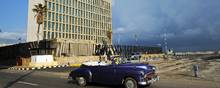 USA’s ambassade i Cuba er arnestedet for et mystisk syndrom, der også er antruffet andre steder i verden, og som menes at have ramt mindst 130 amerikanske diplomater og agenter. Årsagen til syndromet er stærkt omdiskuteret.  Foto: Yamil Lage/AFP