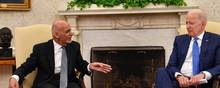 Fredag mødtes USA's præsident, Joe Biden, og Afghanistans præsident, Ashraf Ghani, i Det Hvide Hus i Washington D.C. De er enige om, at samarbejdet mellem de to nationer vil fortsætte, selv om USA inden 11. september trækker alle soldater ud af Afghanistan. Foto: Nicholas Kamm/Ritzau Scanpix