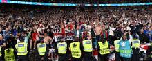 Omkring 60.000 tilskuere var på plads på Wembley Stadium i London onsdag aften. Foto: Paul Ellis/Reuters