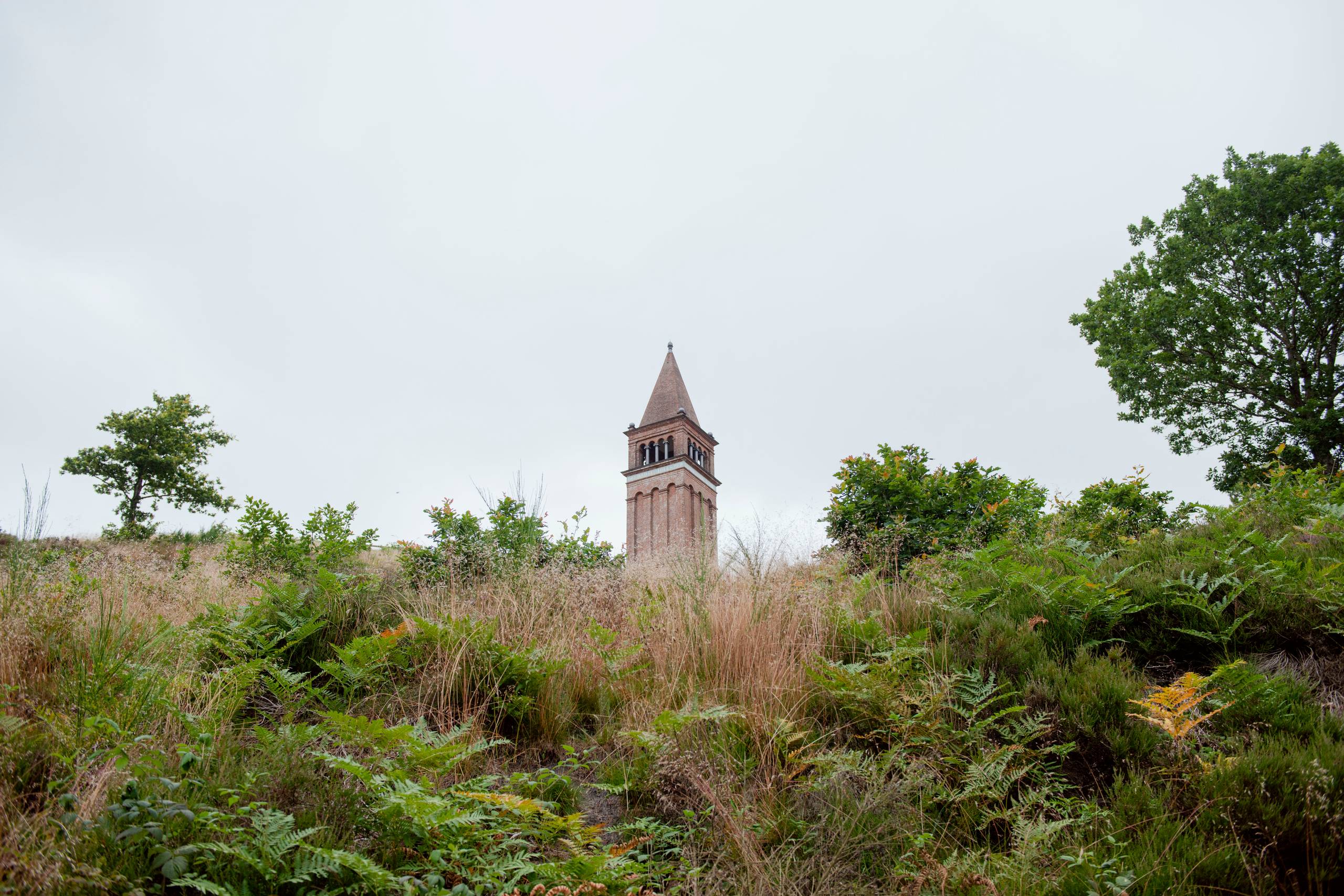 Himmelbjergstårnet er bygget i 1875 og er 25 meter højt. Spidsen er derfor meter over havets overflade.
Foto: Kasper Heden Andersen