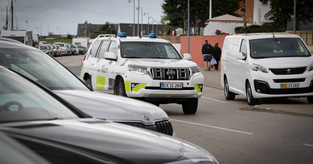 Timelang kø ved færge i Esbjerg er opløst - Jyllands-Posten