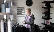 Susan Bramming, der driver frisørsalon uden for Herning, blev narret til at skifte elselskab. Foto: Liv Møller Kastrup