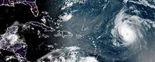 Satellitbillede af kategori-3-orkanen Larry. Tirsdag tydede det ikke på, at orkanen kommer til at ramme fastlandet. Foto: Noaa/Reuters/Ritzau Scanpix