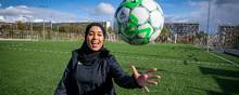 Nagin Ravand fik i 2020 Pigeprisen for at starte et fodboldhold for piger i Gellerup, og i år var hun modtager af Nordic Pioneer Prize. Foto: Axel Schütt
