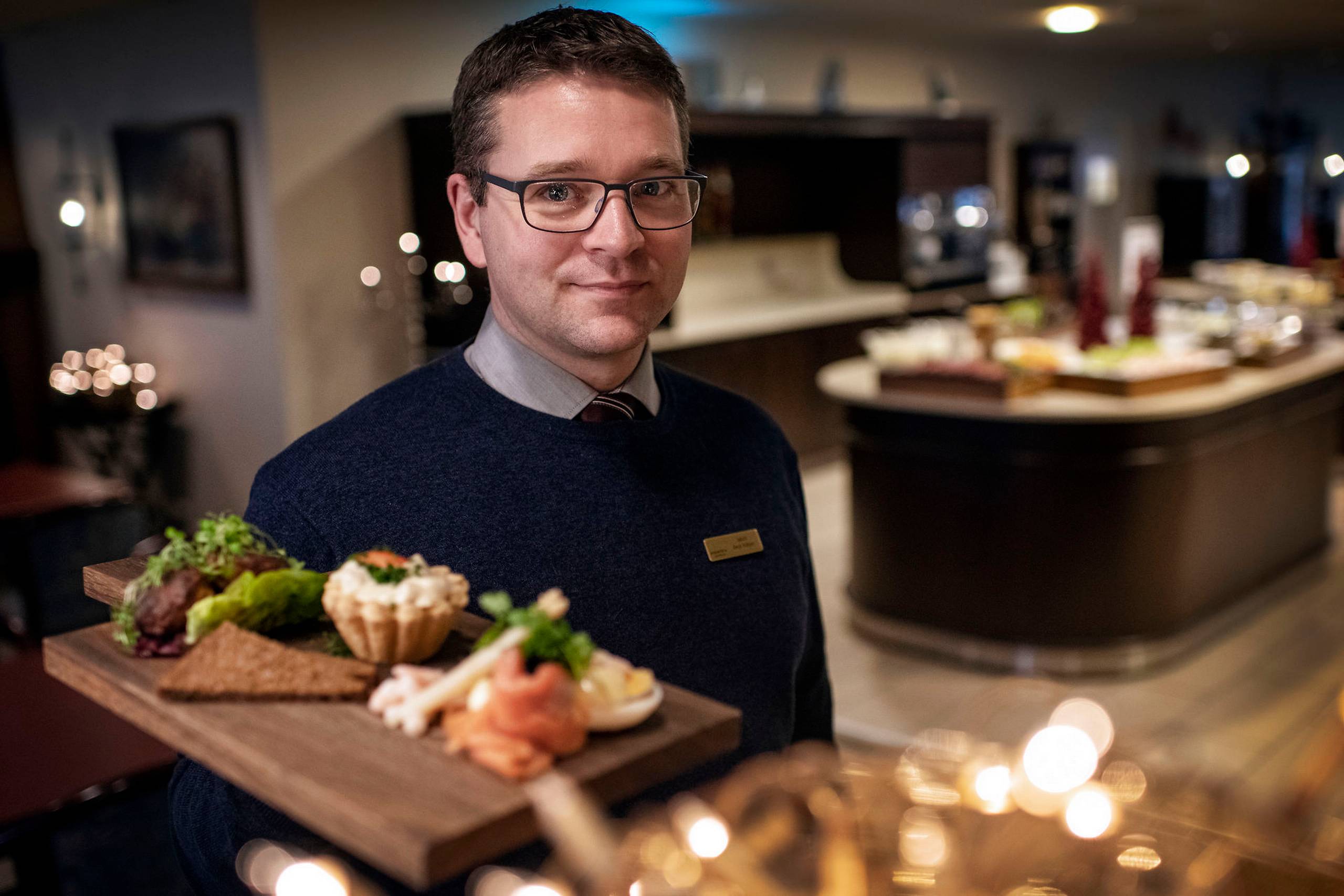 Jakob Beck Wätjen, der er formand for Horesta i midtjylland, ærgrer sig over regeringens nye anbefalinger om genindførsel af coronapasset. »De (regeringen red.) siger, de vil sætte ind de steder, hvor det er bevist, at smitten er der. Det synes vi ikke helt, er hos os,« siger han. Arkivfoto: Joachim Ladefoged/Ritzau Scanpix