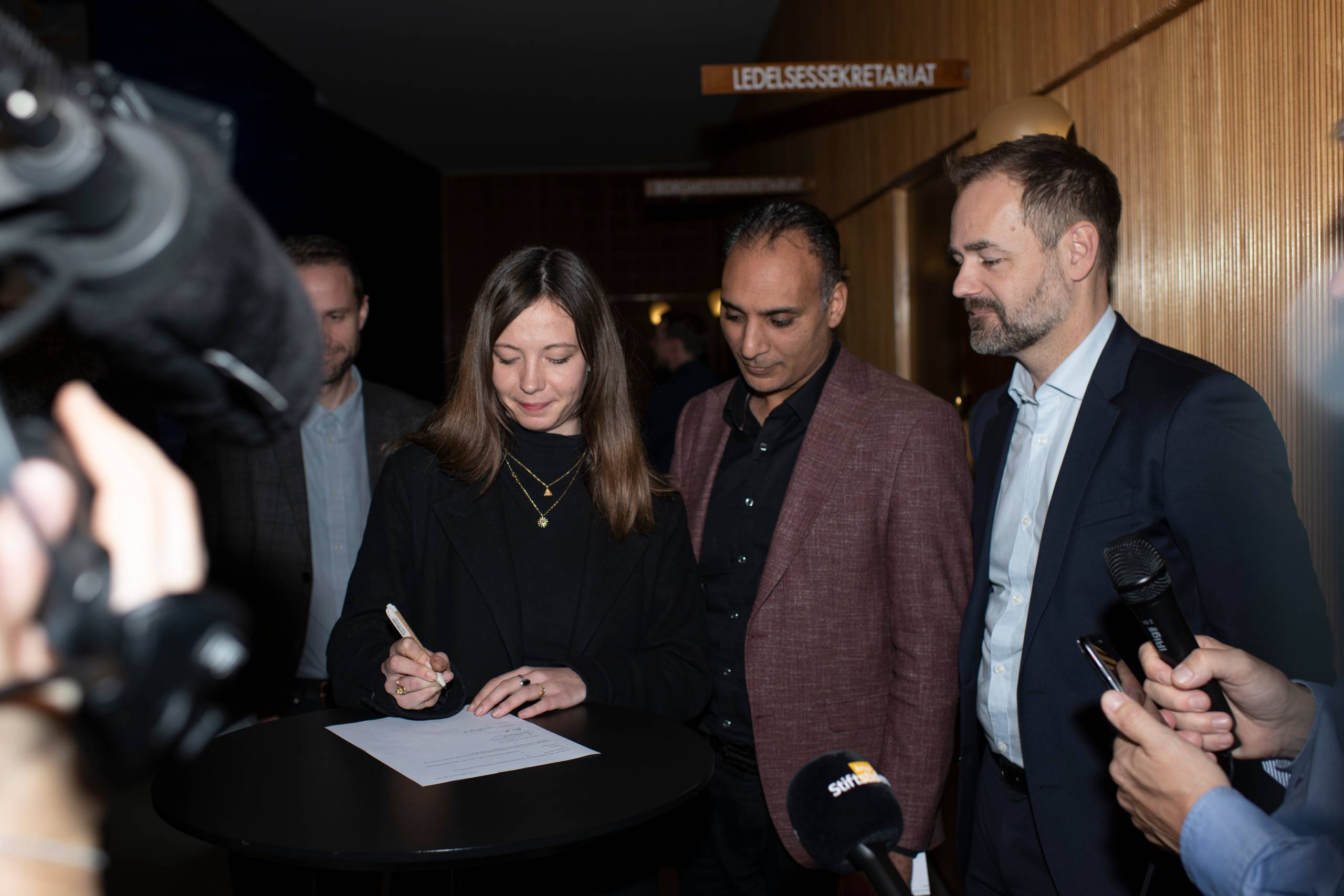Laura Bryhl brugte 3.450 kroner på Facebook, De Radikales spidskandidat Rabih Azad-Ahmad (midten) brugte 7.830 mens S-borgmester Jacob Bundsgaard (th.) brugte 100.000 kroner. 

Foto: Mads Andreas Frost