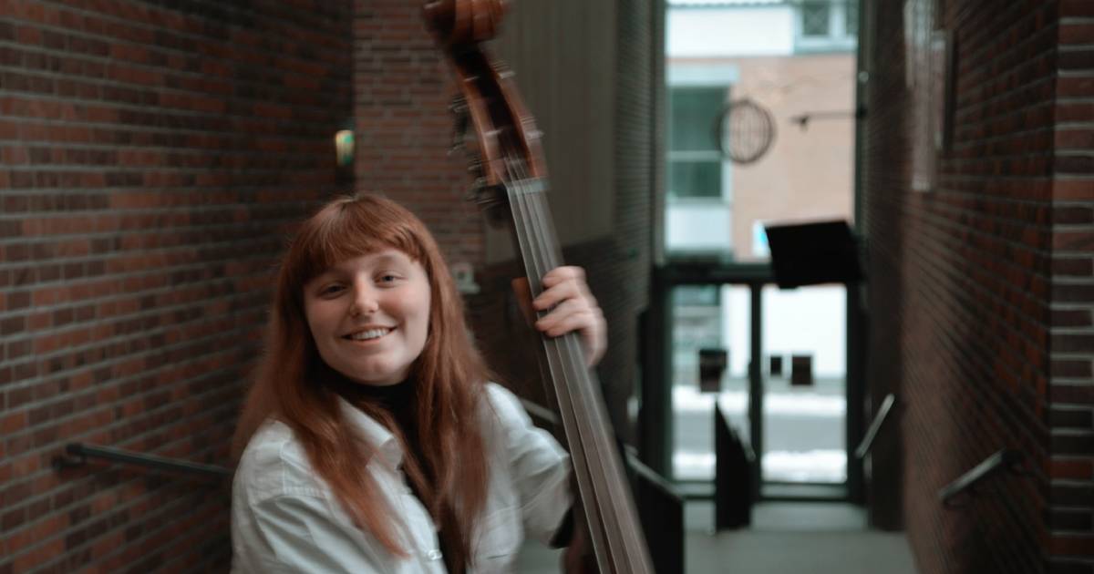 Kristine Bjørn er bassist og drømmer om at leve af musik: Men i skolen ...