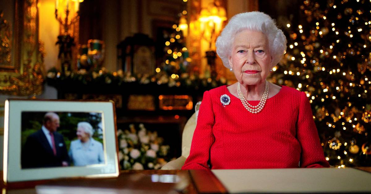Dronning deler sin sorg i personlig juletale