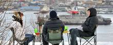 Der er koldt i Murmansk, som er Ruslands største by i Arktis. Men den russiske regering vil gerne have flere borgere til området og lokker med bl.a. gratis jord. Foto: Lev Fedosejev/ TASS