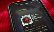 Spotify har brugt 100 millioner dollar - godt 650 millioner kroner - på at få rettighederne til Joe Rogans podcast, som har millioner af lyttere. Foto: Mandel Ngan/Ritzau Scanpix