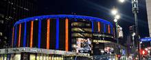 Madison Square Garden fylder to gange to blokke på Manhattan i New York.