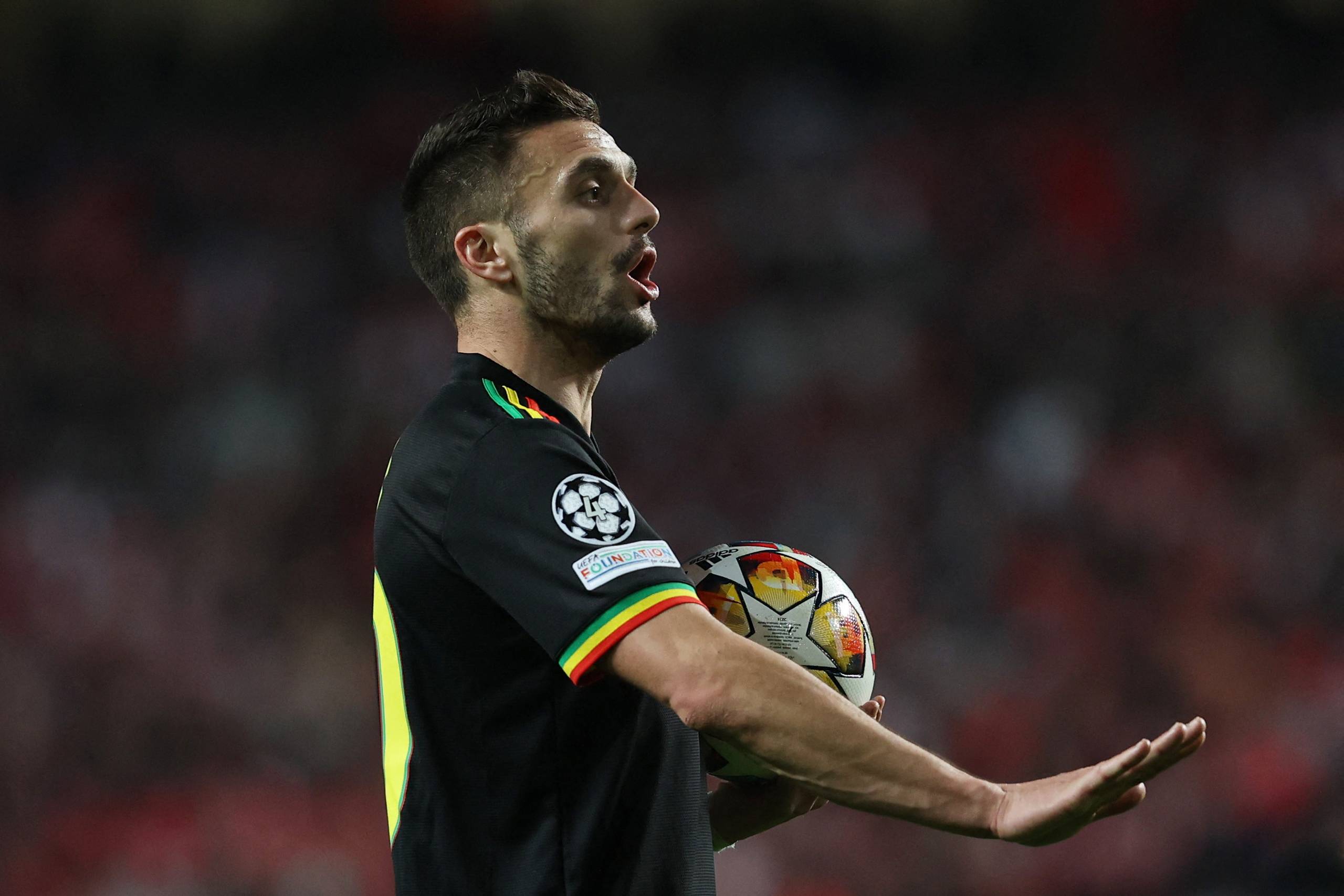 Dusan Tadic bliver beskrevet som en samlende figur, både for Ajax Amsterdam og det serbiske landshold, hvor han er anfører begge steder. Foto: Rodrigo Antunes