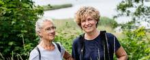 Ritt Bjerregaard (t.v.) og Christine Antorinis interesse for vandring opstod, da de for godt fem år siden var ude at vandre Camønoen på Møn. Foto: Les Kaner