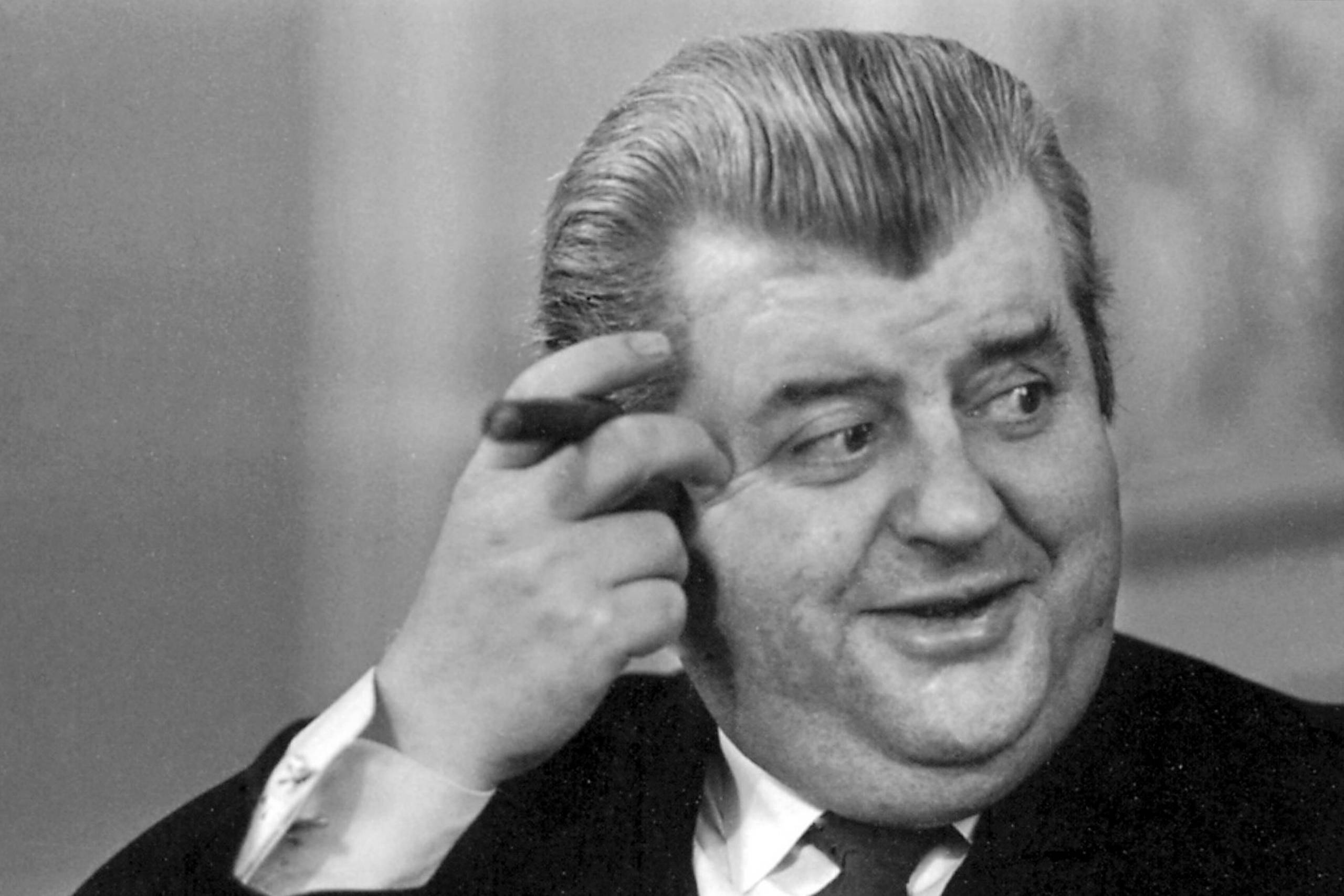 Politik er ikke for de sarte, hvilket Per Hækkerup i sin tid erfarede, da han efter hårdt og godt arbejde alligevel blev undsagt af Jens Otte Krag. Men sådan er vilkårene i politik, og kan man ikke klare det, skal man holde sig væk, mener Mikael Grabowski. Arkivfoto