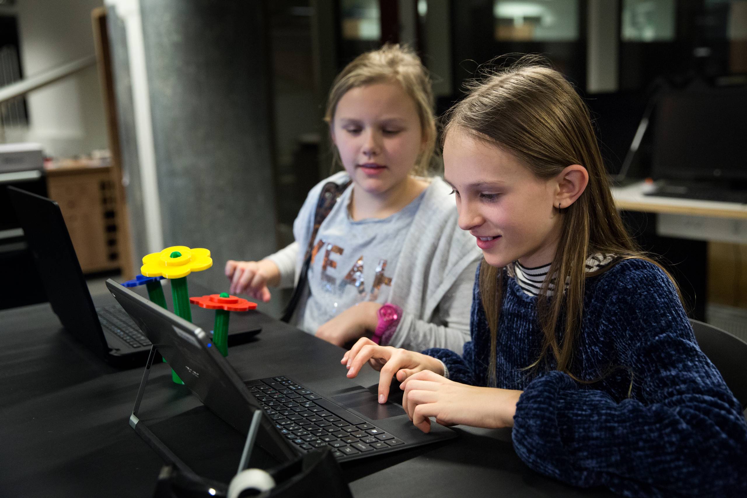 En af mine​ personlige mærkesager, som står mit hjerte meget nært, er vores børns og unges teknologiforståelse. For mig at se er det helt afgørende, at vores børn og unge langt tidligere og bedre end i dag får en bedre forståelse for de mange muligheder, som teknologi og digitalisering rummer, skriver André Rogaczewski. Arkivfoto: Louise Herrche Serup