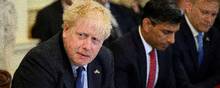 En politisk trængt britisk premierminister, Boris Johnson, indkaldte sine ministre til regeringsmøde tirsdag efter sin knebne sejr i en tillidsafstemning.  Foto: Leon Neal/Reuters