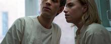 I "Skruk" på Netflix spiller Josephine Park hovedrollen som fertilitetslægen, der i en brandert inseminerer sig selv med ekskærestens sæd. Foto: Tine Harden