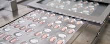 Det er medicinalselskabet Pfizer, der står bag pillen Paxlovid. Pillebehandlingen består af to piller, der skal tages cirka hver 12. time i fem døgn. Arkivfoto: Handout fra Pfizer/Reuters