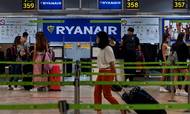 En strejke fra personalemedlemmer hos Ryanair og Brussels Airlines over løn- og arbejdsvilkår tvang aflysningen af ​​snesevis af flyvninger i Europa i sidste weekend, og problemet ventes at blive større hen over højsæsonen. Foto: Oscar Del Pozo/AFP