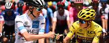 Tadej Pogacar (tv.) har vundet Tour de France de seneste to år. Nu ser pladsen ud til at blive erobret af Jonas Vingegaard (th.), der endte som nummer to lige bag Pogacar i 2021. Foto: Marco BERTORELLO / AFP