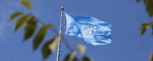FN's flag vajer i New York City forud for FN's Generalforsamling, der finder sted i byen i disse dage. Fotograferet mandag d. 19. september 2022. Foto: Anna Moneymaker/AFP.