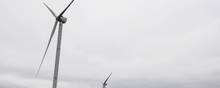 Onsdagens efterårsblæst satte ny rekord i mængden af grøn strøm produceret i Danmark på et døgn. Her er det verdens nuværende højeste mølle på 271,4 meter i testcenteret Østerild i Thy. Foto: Casper Dalhoff